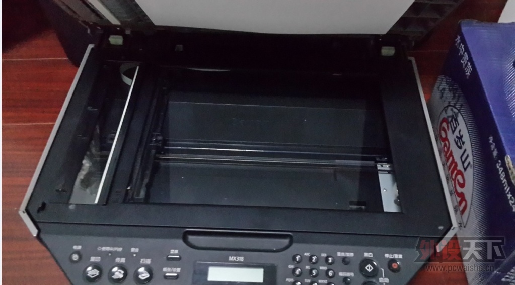 MX8182.jpg