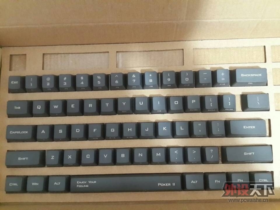225526ud9ce2idi68g2cth.jpg