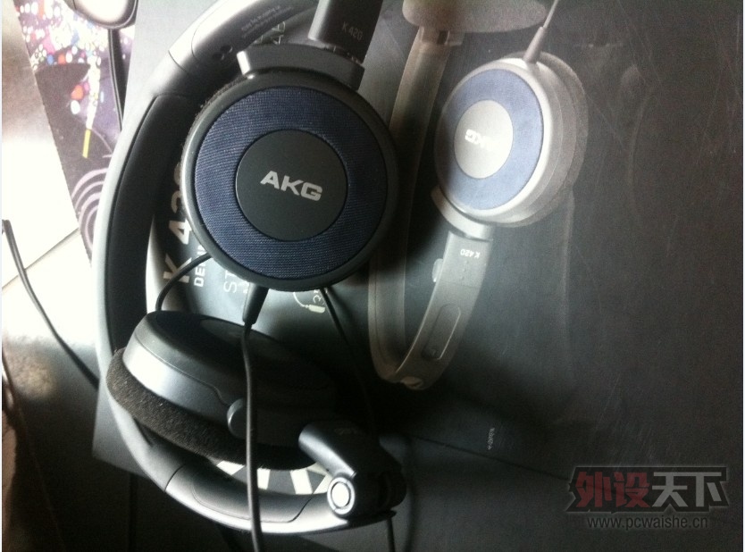 ���ѳ������������ڱ�����AKG K420