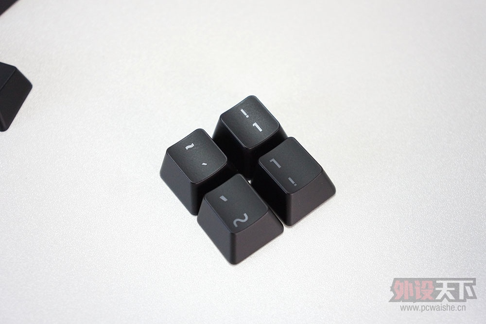 82PCM storm콢ƷѻǹȫС-ϼϼ޲⣩
