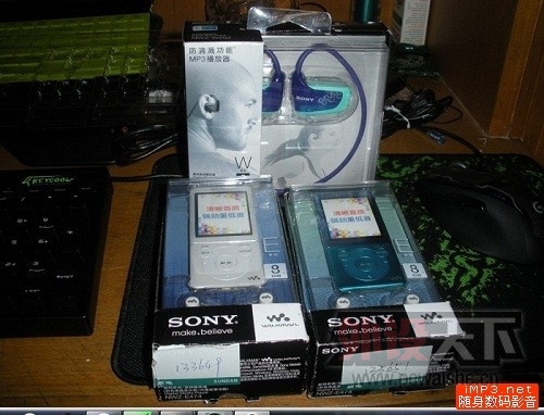 232750jv0ji96vppi2hsx6.jpg