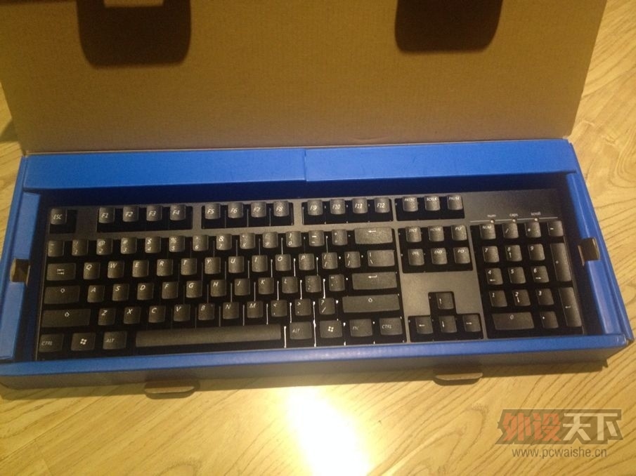IKBC F104 ڰ׶ɫ130