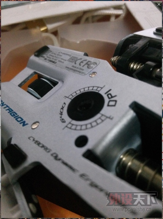��rat7ѩ�� ��ɫ�ܸ� �������