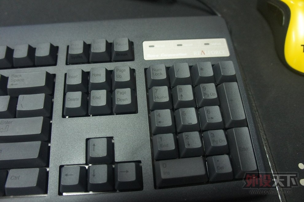 [13P] �͵��Č�˿��~REALFORCE 104UB����ѹ�������ݼ��̿���