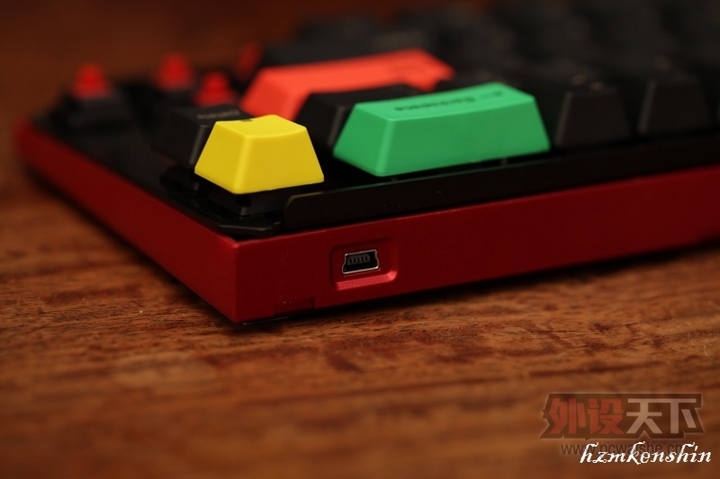 LEOPOLD RED COVER for FC660M�����е����