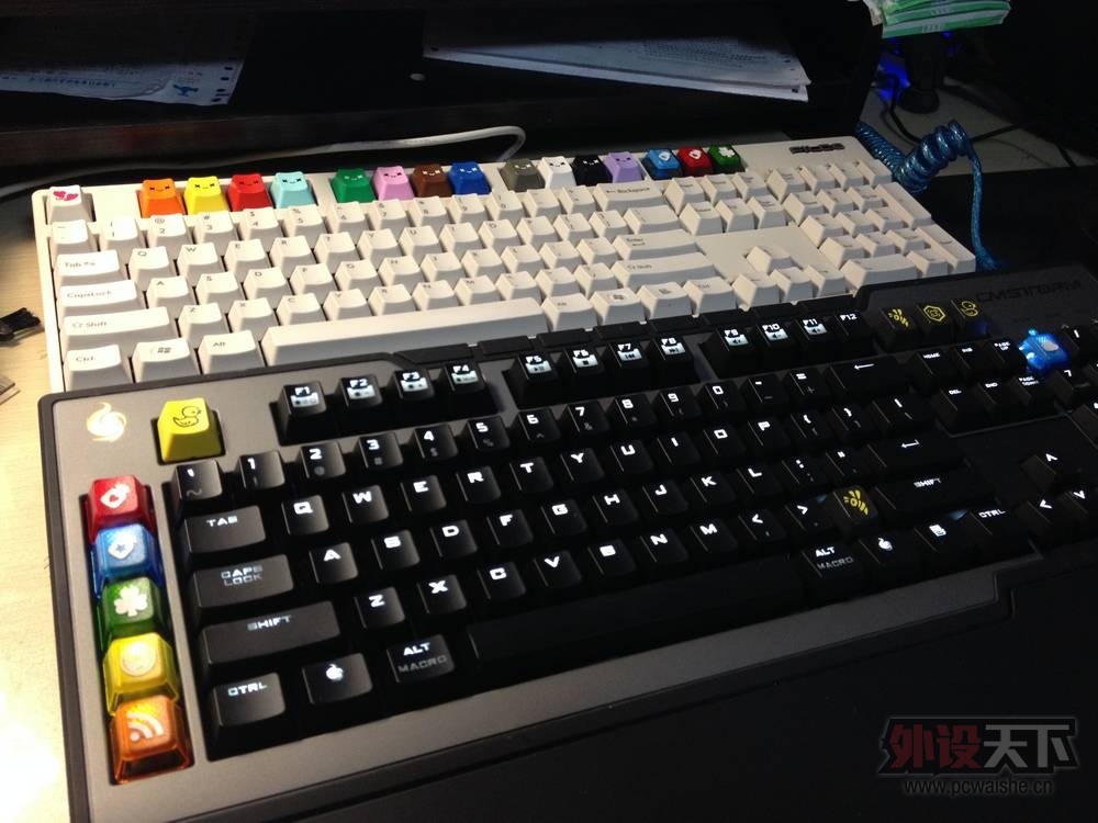 F1������104/das4����/���к�/С��ñ���