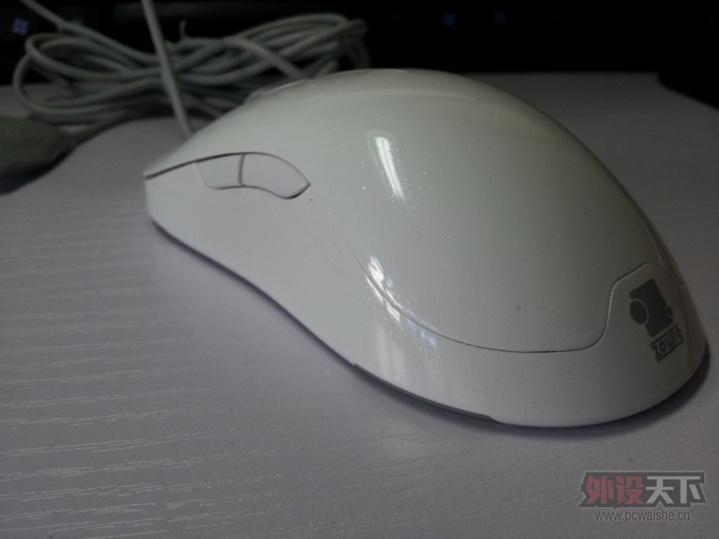 �����ݡ�����ZOWIE  AM-FG 220���ʣ������У�