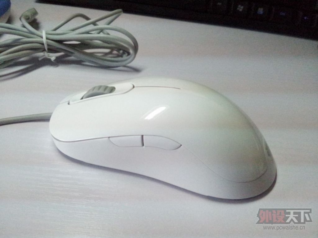 �����ݡ�����ZOWIE  AM-FG 220���ʣ������У�