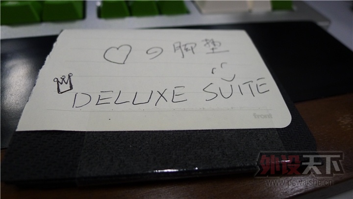 ��20P��DElUXE SUITE �ں���ľ����һ�� & Pro �Աȡ������������û��~��