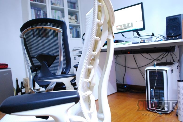 [10P] [DXRACER�ټ�] ��һ�����������ڵ��ˣ��Դ�contessa��embody�򵥶Ա�ͼ~ ��...
