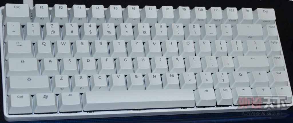 213507aygocvzzyevyj3yg_����.jpg