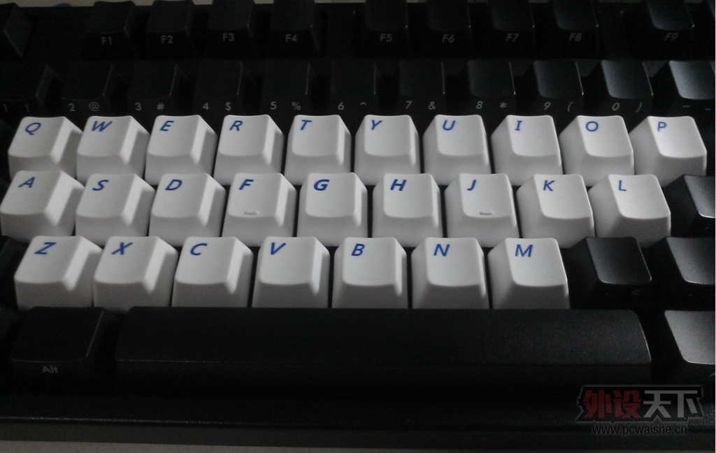 W80LR}B)(4HCFU0X9W}ZAKA.jpg