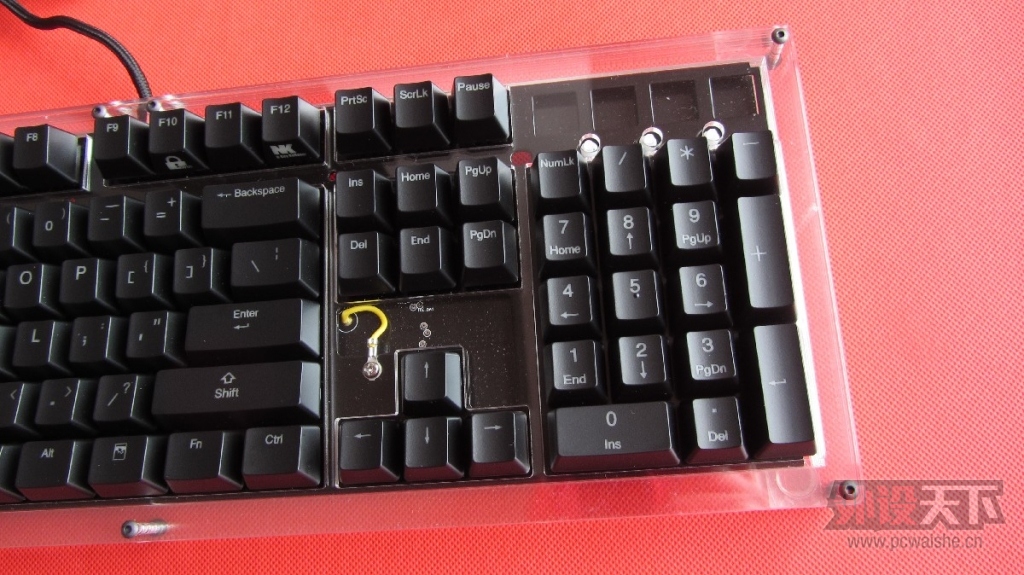 10���»���F104�����