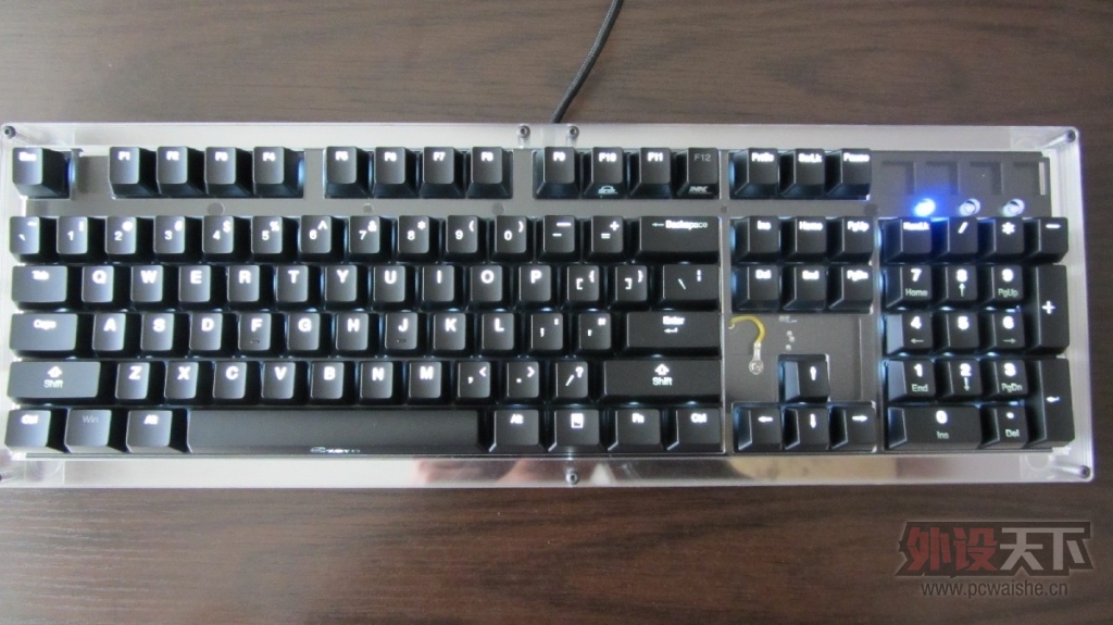 10���»���F104�����