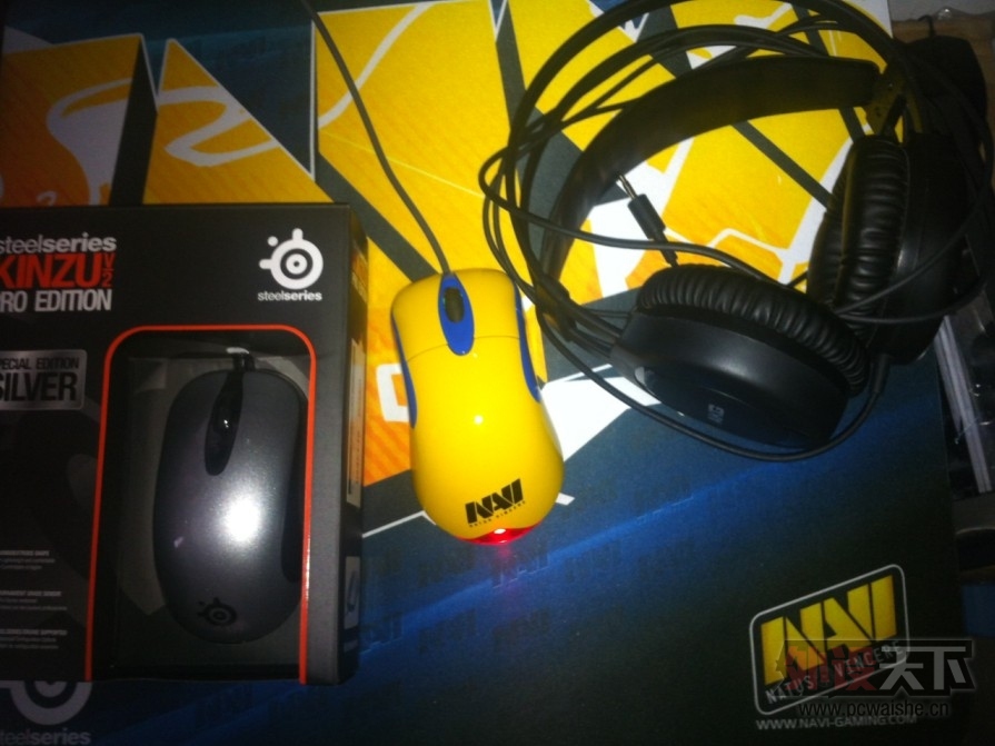 ��ȫ������� kinzu v2 pro   AKG k511  95�� �ƴ���ɫ