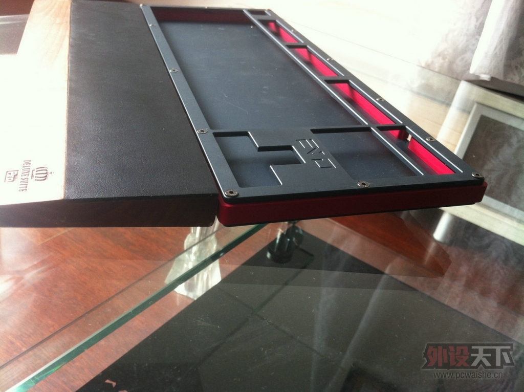 DELUUXE SUITE PRO ľ�ʼ����������⣬������ľͷ��