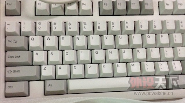 Realforce��Զ�ľ���RF101�������� 1050�ͳ���