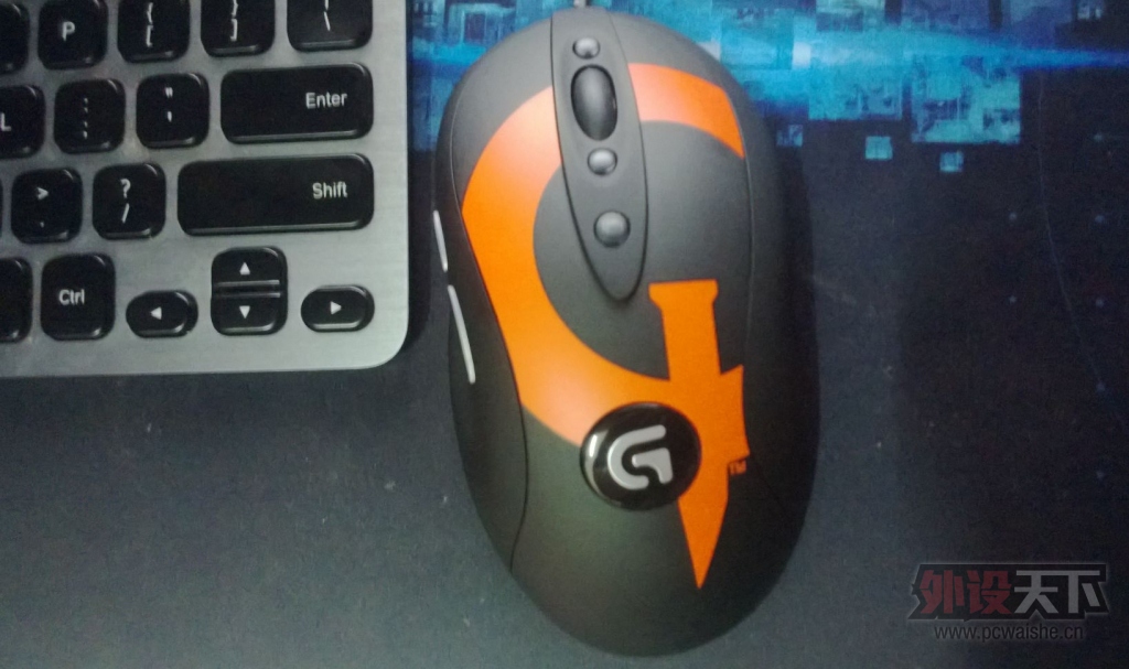 Logitech G400s QuakeConl��Logicool mx518