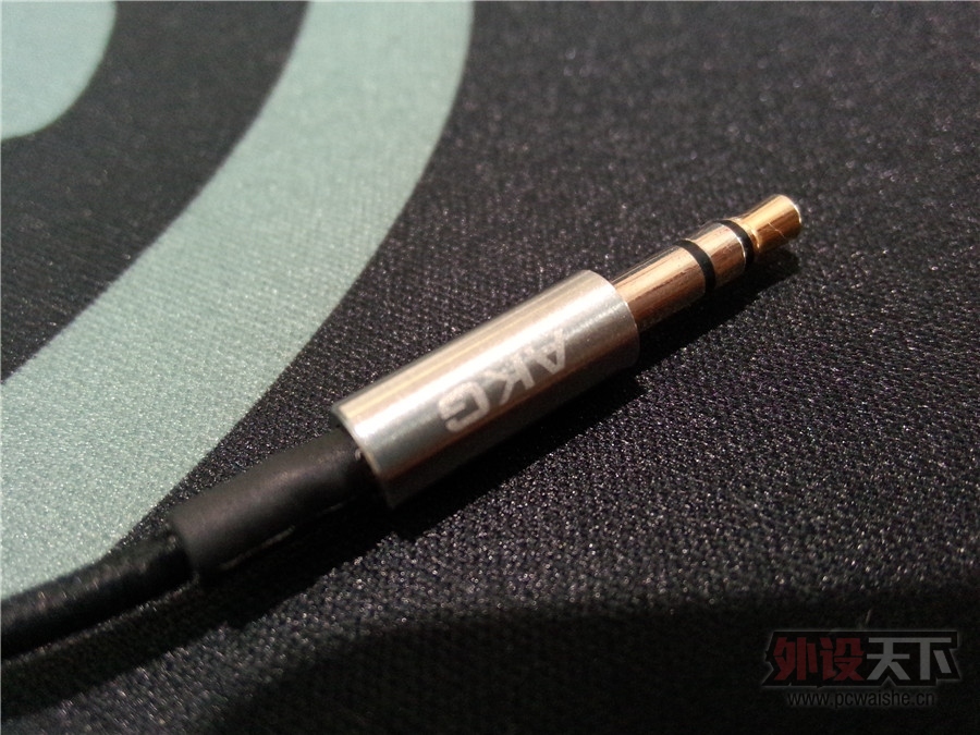 [����]��9�¹���AKG K3003������11���±��ޡ����а²�