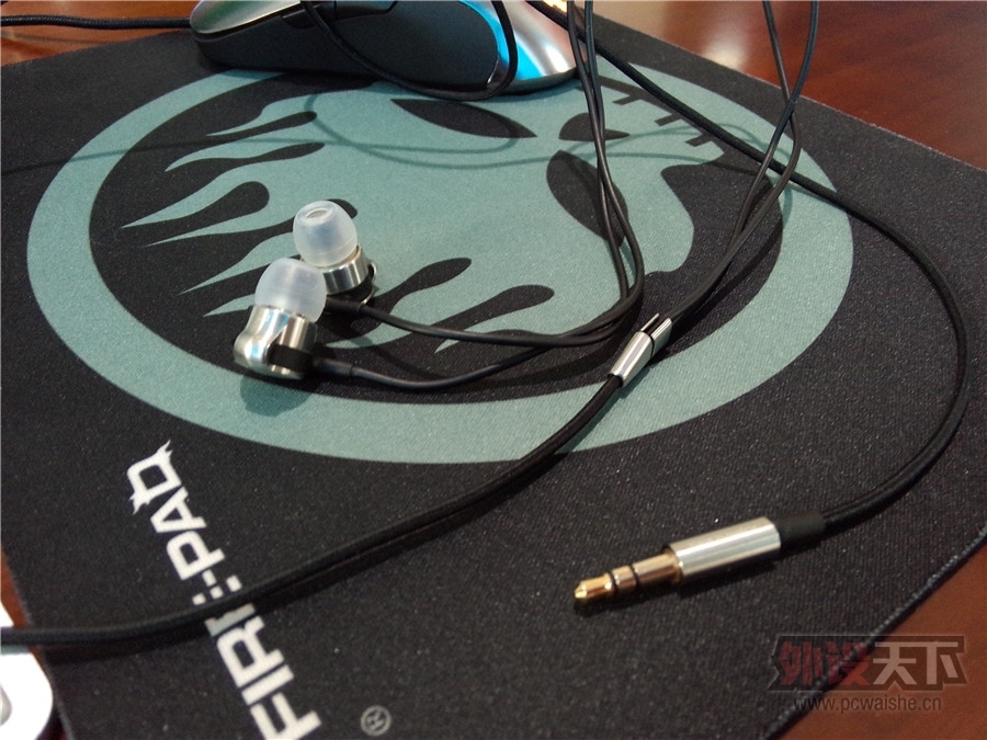 [����]��9�¹���AKG K3003������11���±��ޡ����а²�