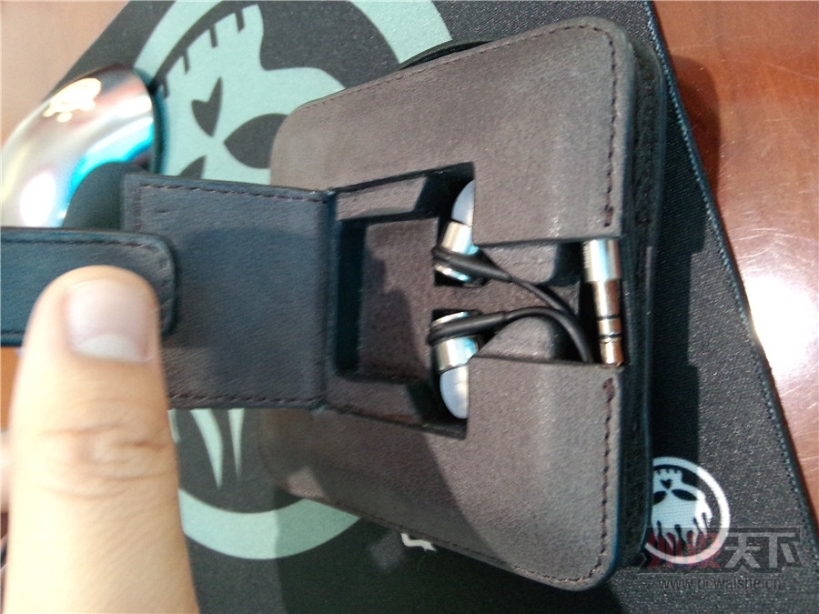 [����]��9�¹���AKG K3003������11���±��ޡ����а²�