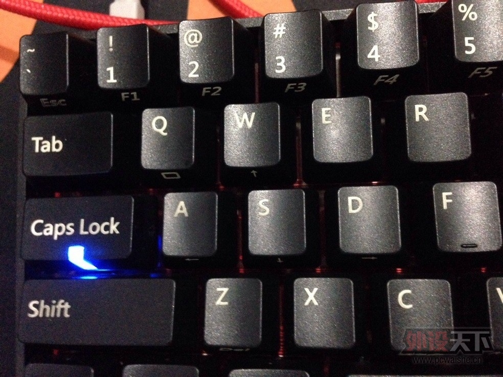 ����poker1������������ᡣ�۸�390Ԫ�������ˡ�(�ѳ���