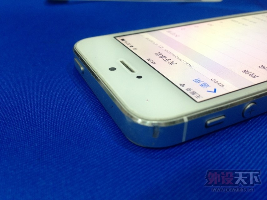����ɽ��iPhone5 16G���а�ɫ