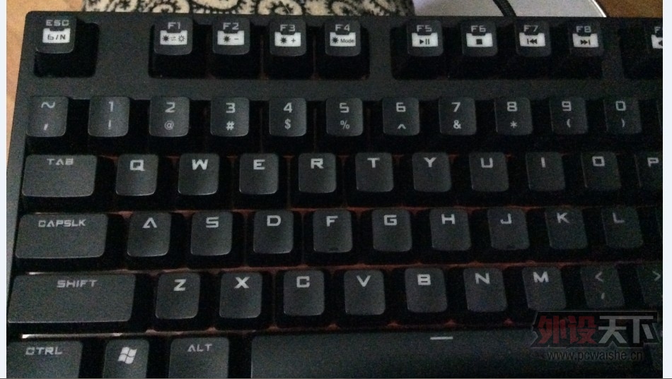 QQͼƬ20131113203035.jpg