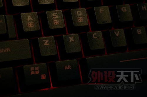 [13P] ���ѹ⣬�ڴ�Ҳ�ѹ⣬��������һ΢���������Ծ���ɹͼ����