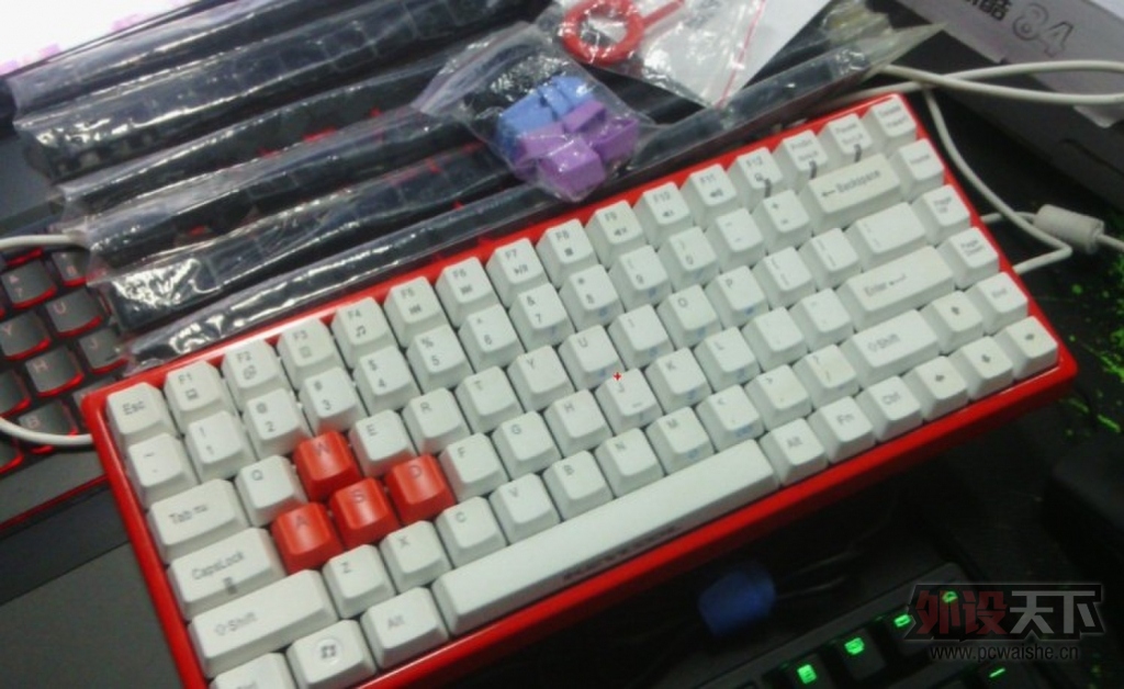 QQͼƬ20131117021235.jpg