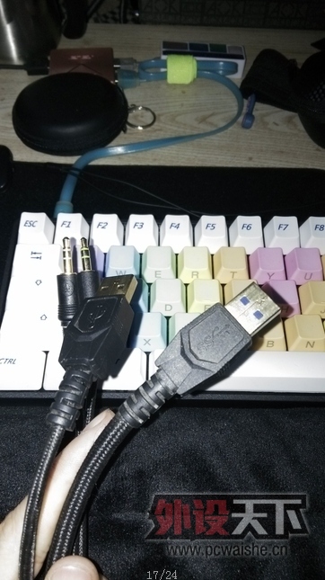 131315h992rmvqr2reexvb.jpg