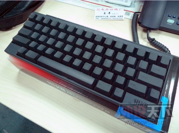 [�ൺ]NEC P241��ɫרҵ��ʾ�� 98�� ����  HHKB PRO2�����ݺ�ɫ�п� 98�� ����