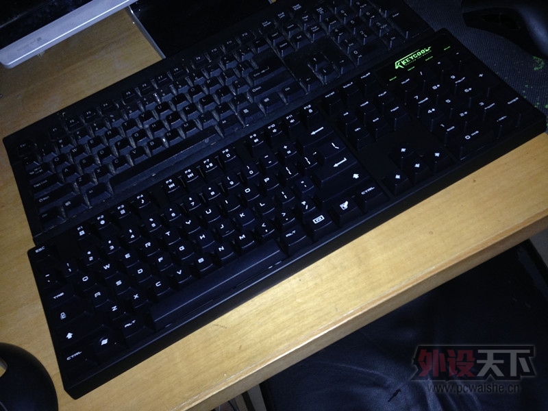 Keycool 104 ɫ