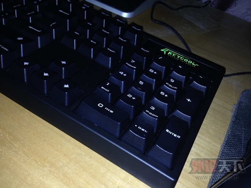 Keycool 104 ɫ