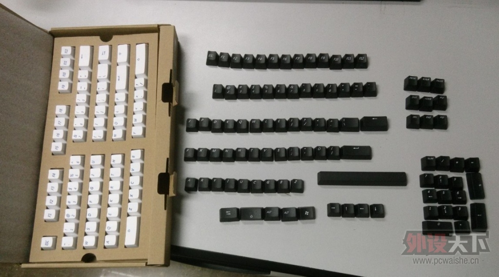 280��˳���IKBC F104�ڰ�+���������ɺ�+�ְΣ�