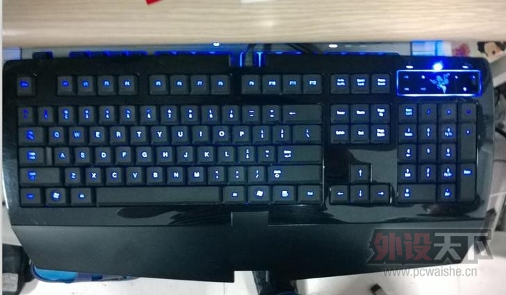 ����9�����ߺڸ�����