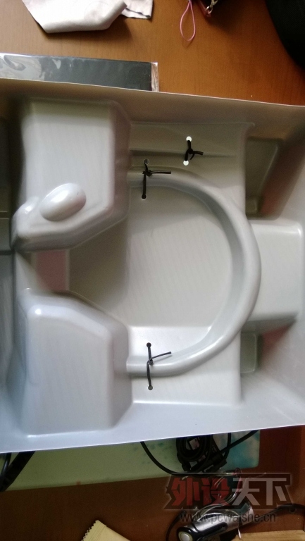 ���Ļ�е����ROCCAT ����Kulo stereoС��