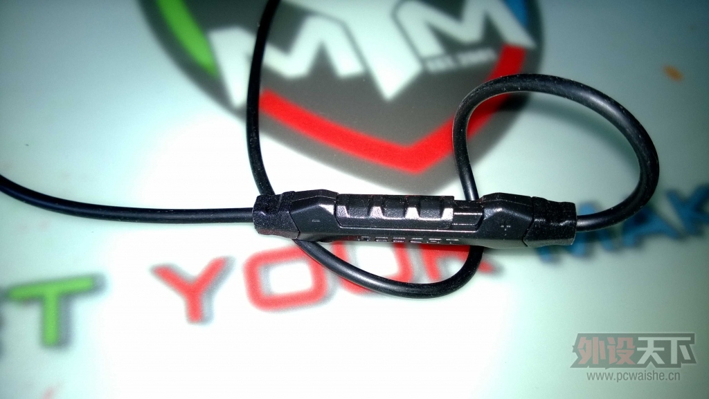 ���Ļ�е����ROCCAT ����Kulo stereoС��