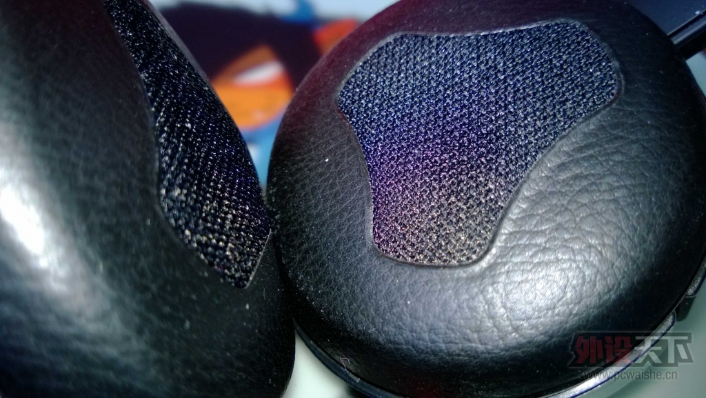 ���Ļ�е����ROCCAT ����Kulo stereoС��