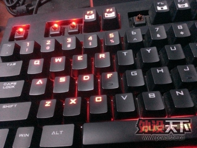 224106jgzhncj07cgwqh0n.jpg
