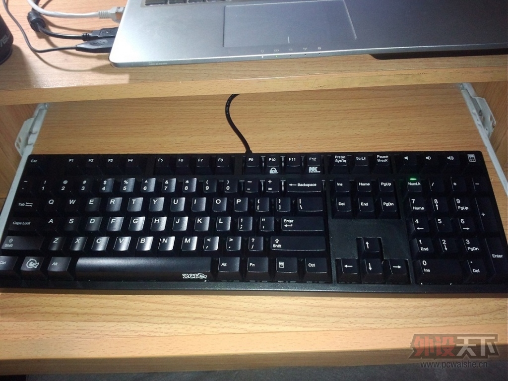 DUCKY2108�������