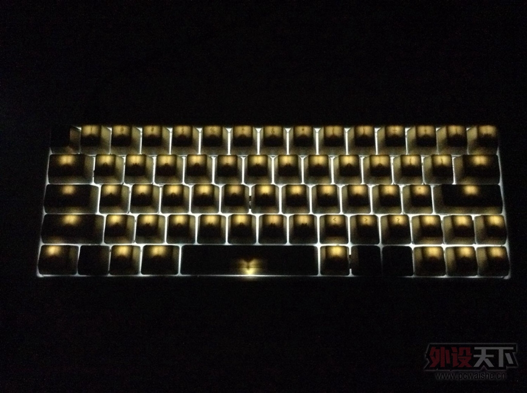 ���ѳ������գ��� �� Pure Pro �� ���� �İ׵ƣ�
