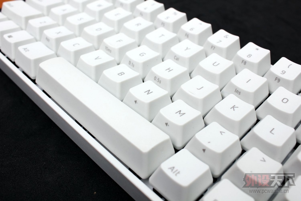 ���ѳ������գ��� �� Pure Pro �� ���� �İ׵ƣ�