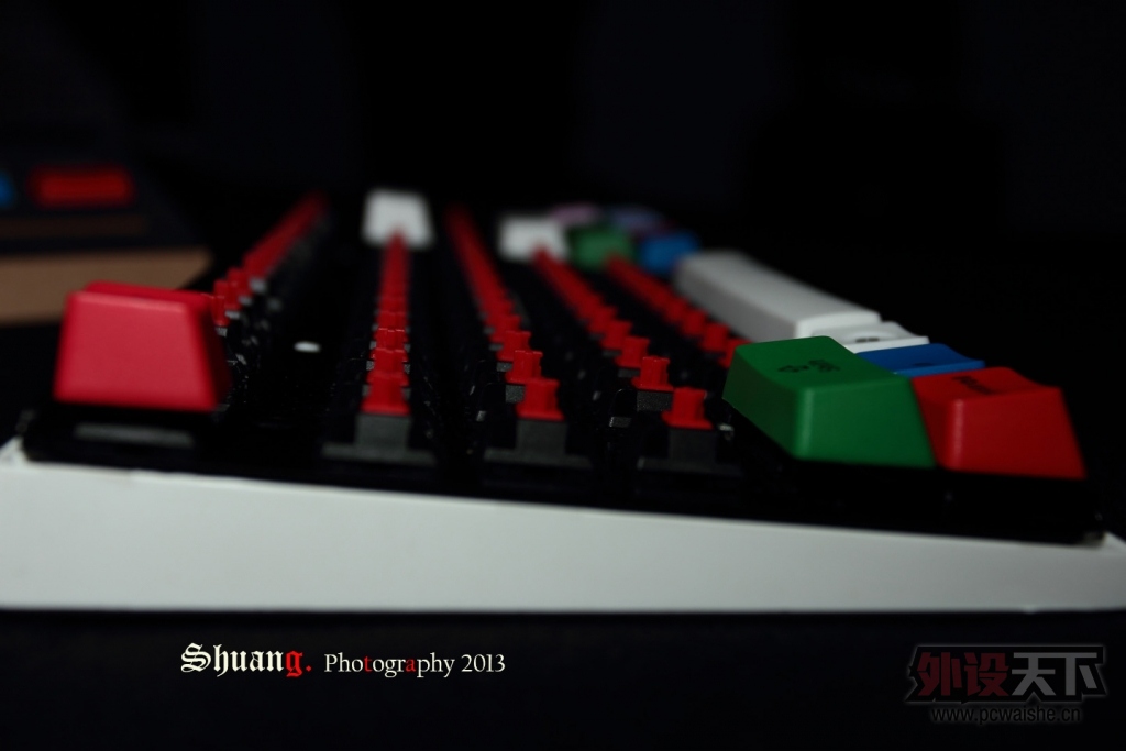 IKBC��ɫRGB���ҿ�
