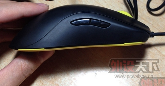 ���Σ�ZOWIE FK