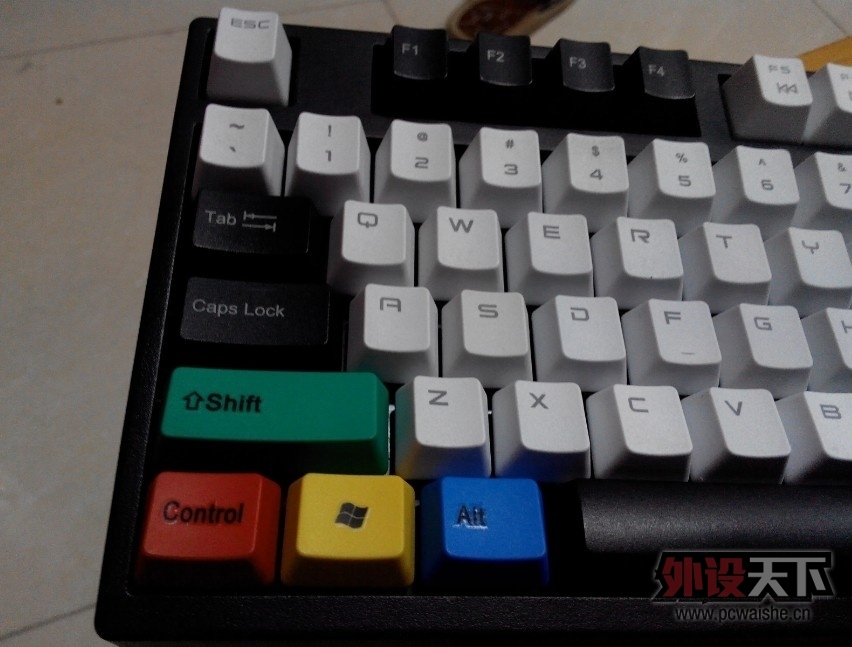 ��������Ducky 2108 ���� + ����104PBT  350Ԫ����