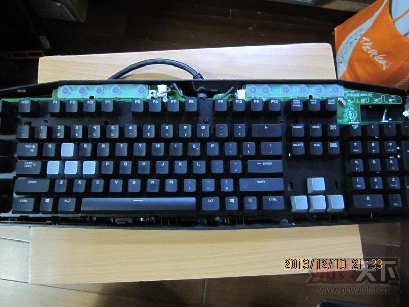 ޼ G710+ ڲƬ
