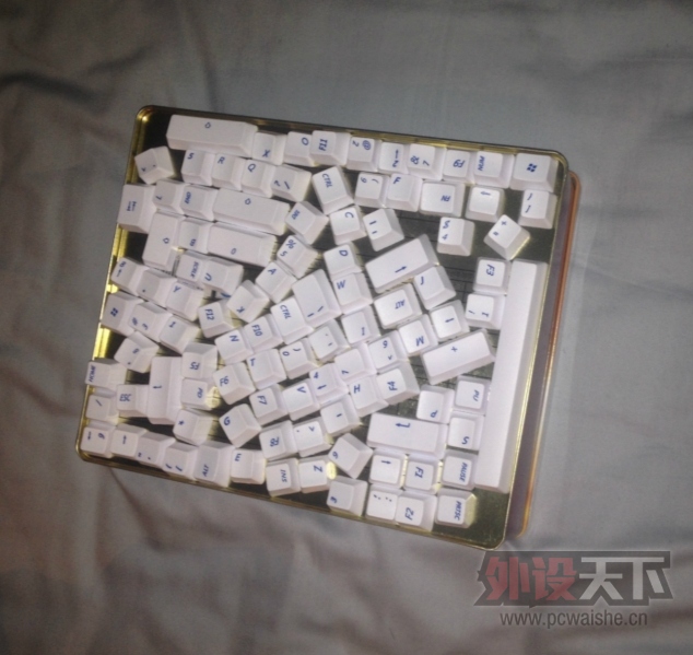 iKBC ���׶�ɫpbt��ñ 150����