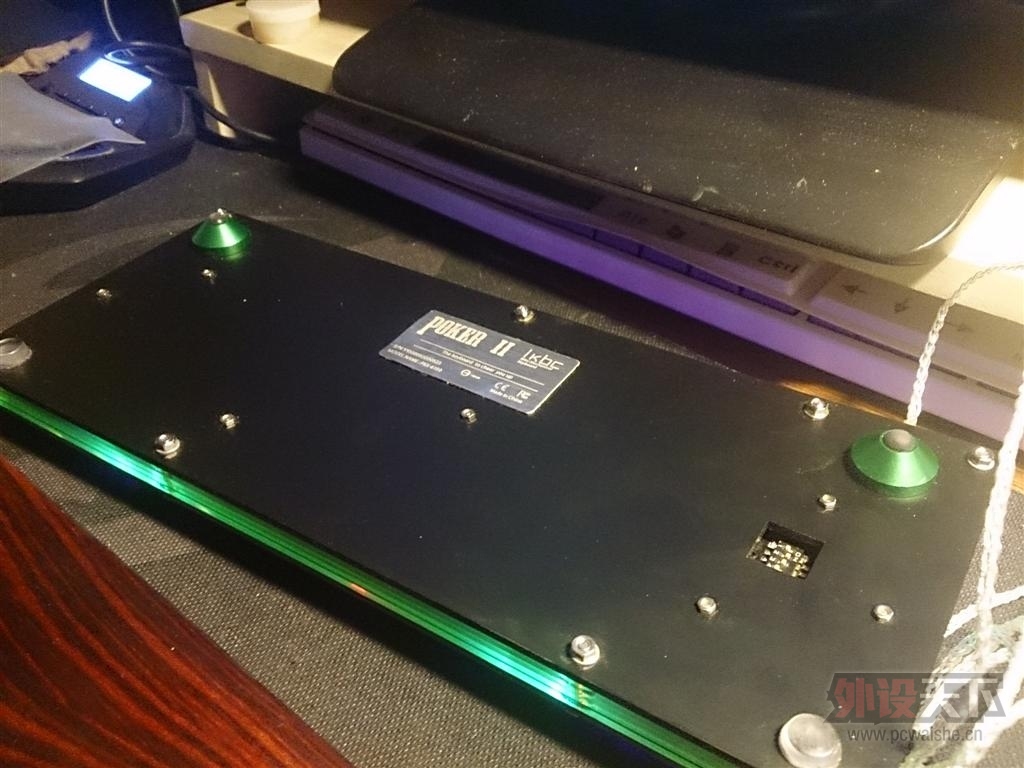 POKER2 ͸�����MOD ����ʵ�ǿ����������Ļ����ǽ����ܿ���