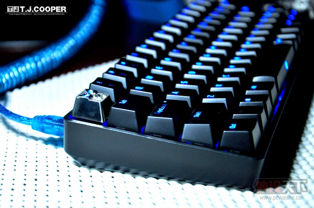 KBTalking Pure PRO 60% LED ɫ ABS ư桿
